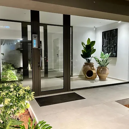 The Athena Apartment, Chania Seaside Apartamento La Canea