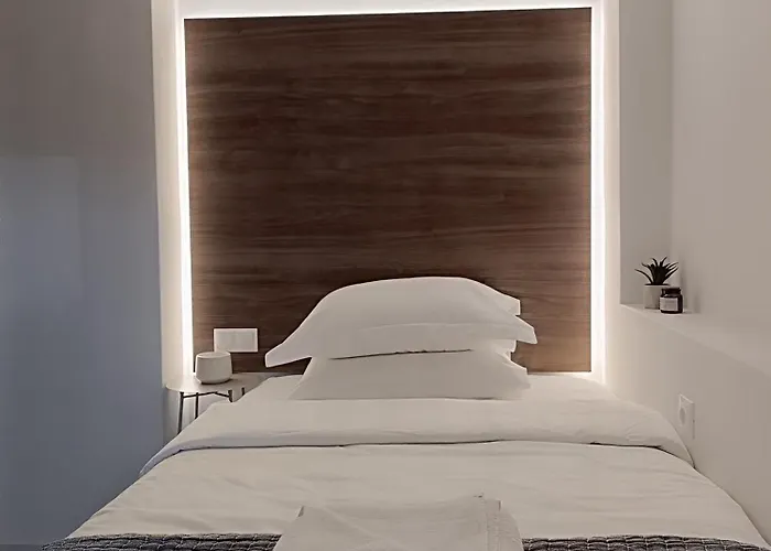 The Athena Apartment, Chania Seaside * Chania (Crete)