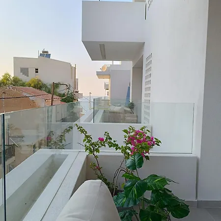 아파트 The Athena Apartment, Chania Seaside 하니아
